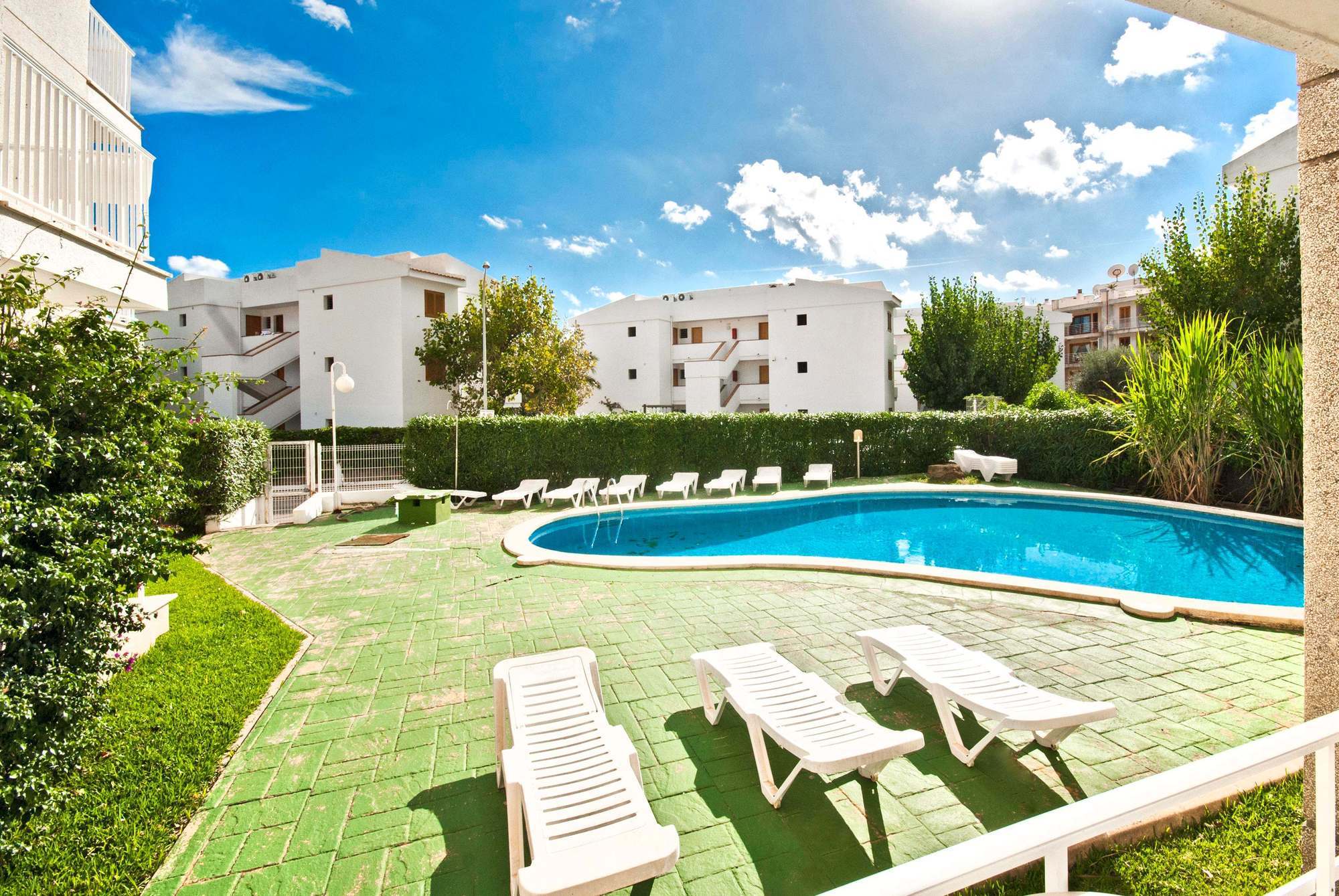 Apartamentos Llevant Port de Pollenca Εξωτερικό φωτογραφία