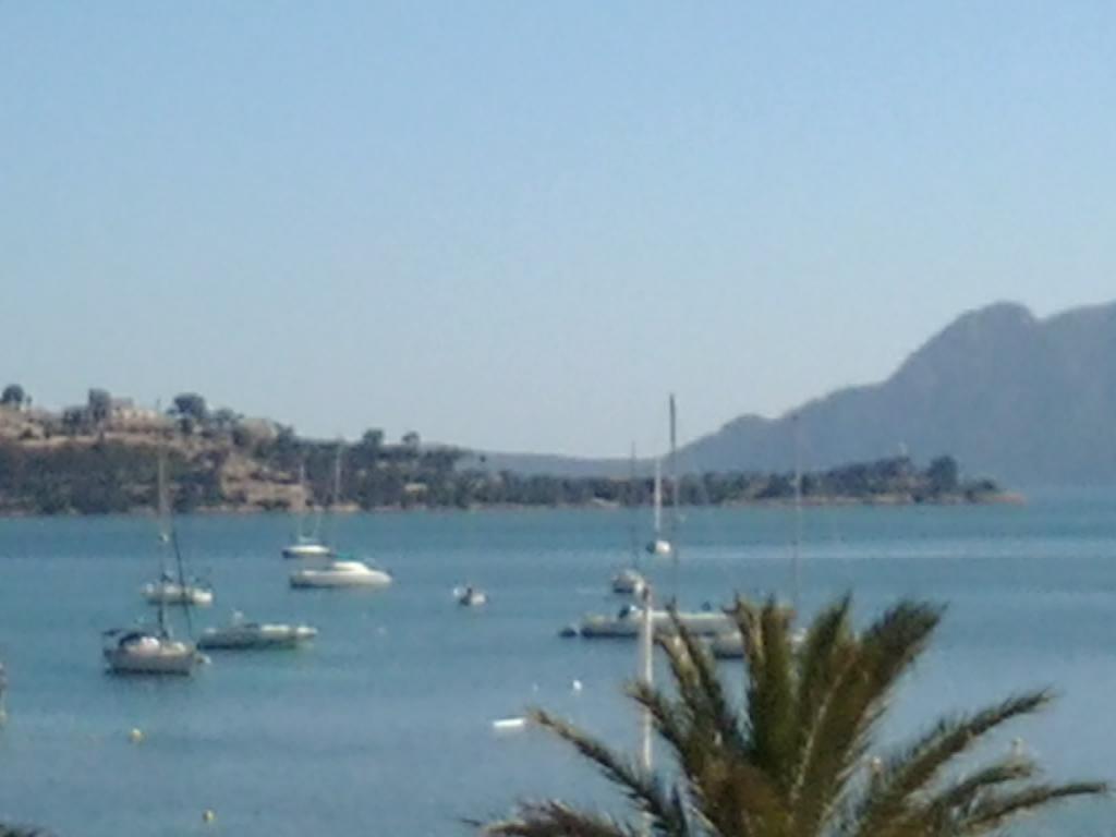Apartamentos Llevant Port de Pollenca Εξωτερικό φωτογραφία